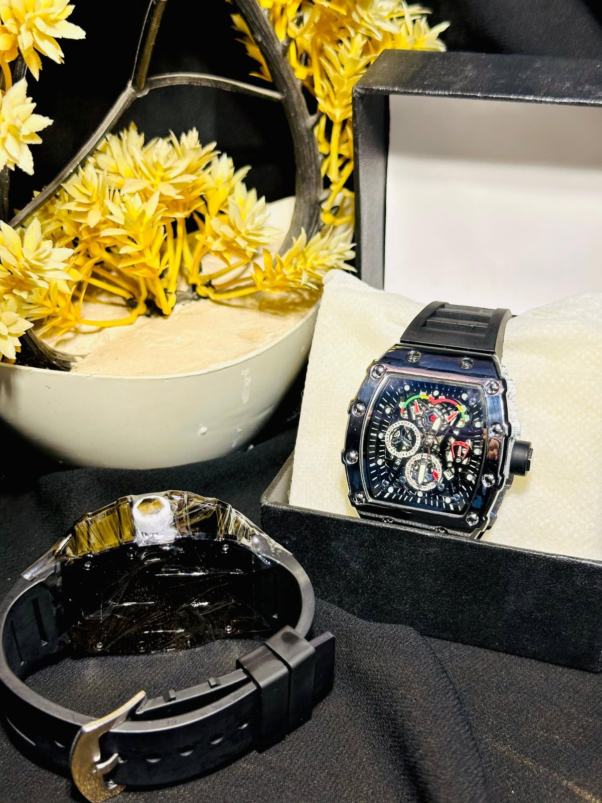 Premium Tonneau Edition Silicon Strap Watch